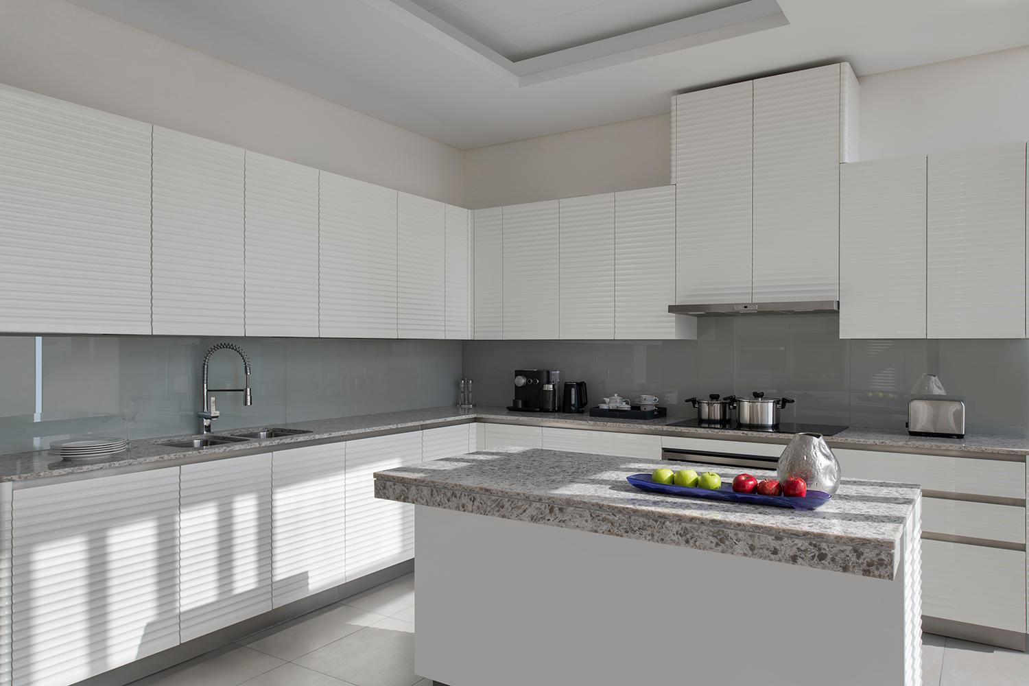 Banyan Tree Doha At La Cigale Mushaireb Bilik gambar A modern kitchen